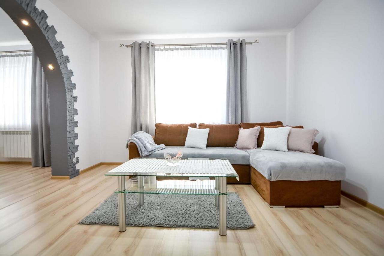 Apartamenty Przystanek Banska Banska Nizna Eksteriør bilde